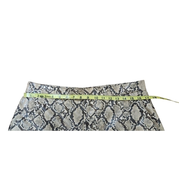 Zara Women's Size XL Faux Leather Snake Print Bloggers Fav Trouser Pants - Picture 12 of 14